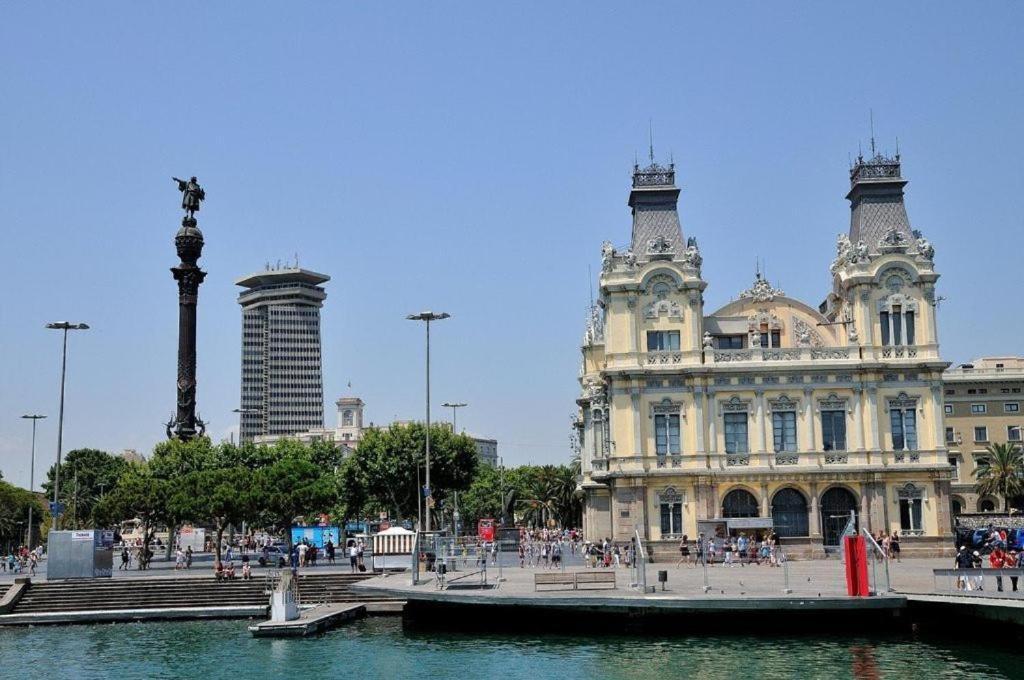 Port Vell! Beach Barcelona Centro! Luaran gambar